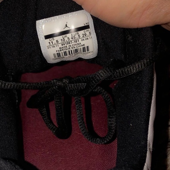 Jordans - Picture 4 of 5